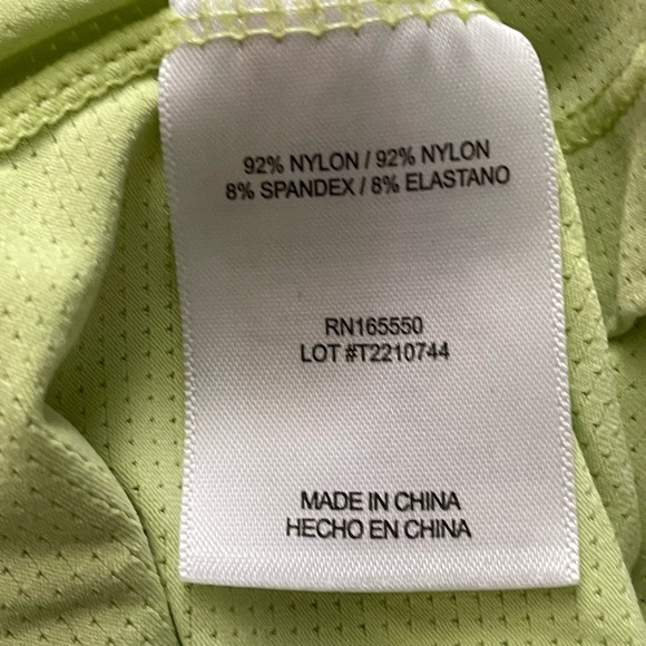 32 Degrees Cool Youth Medium Long Sleeve Shirts set- Blue, yellow , Light Blue - Picture 4 of 5